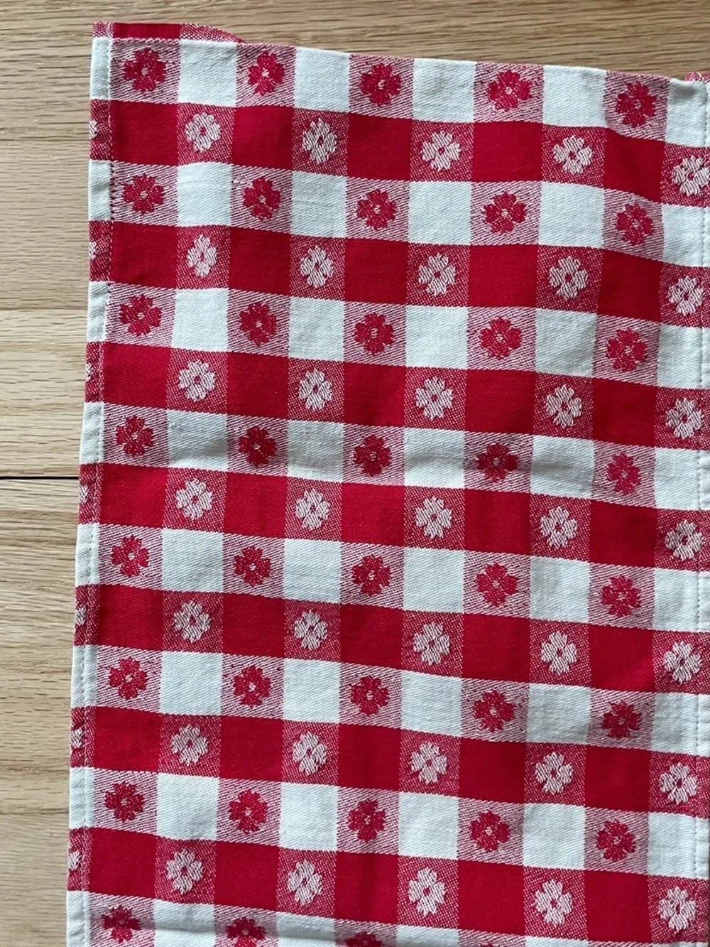 Vintage Tavern Check Table Runner